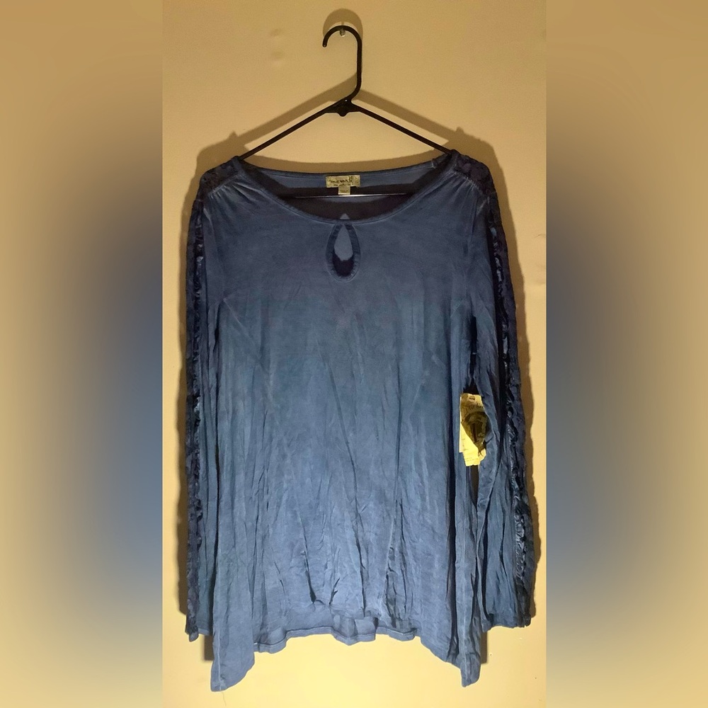 One World - Size L